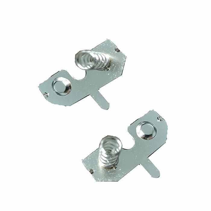 Contatti a molla da positivo a negativo della batteria